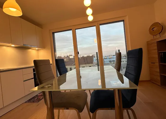 Apartment Wiener Schloss Wilhelminen 360° Views Vienna